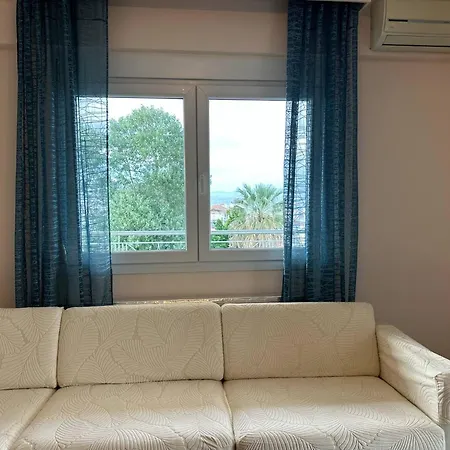 Nest Sea View * نيوي إيبيفاتاي